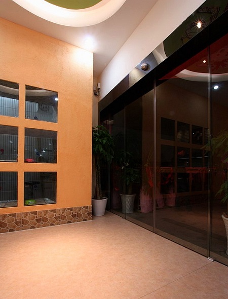 成都寵物醫院大門(mén)裝修效果圖