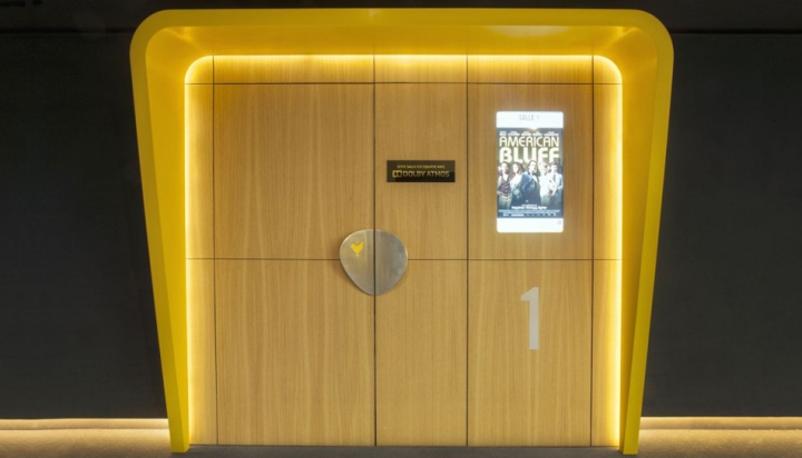 觀(guān)影廳大門(mén)裝修設計效果圖