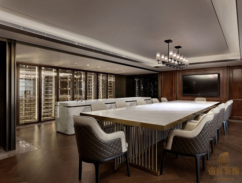 高層領(lǐng)導會(huì )議室